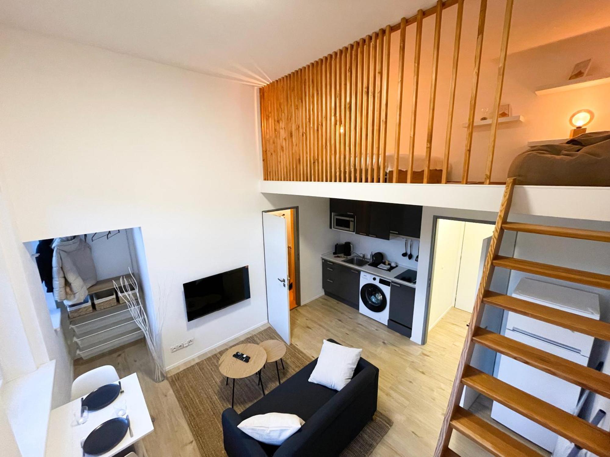 Loft Maniny By Urban Apartments Prag Eksteriør billede